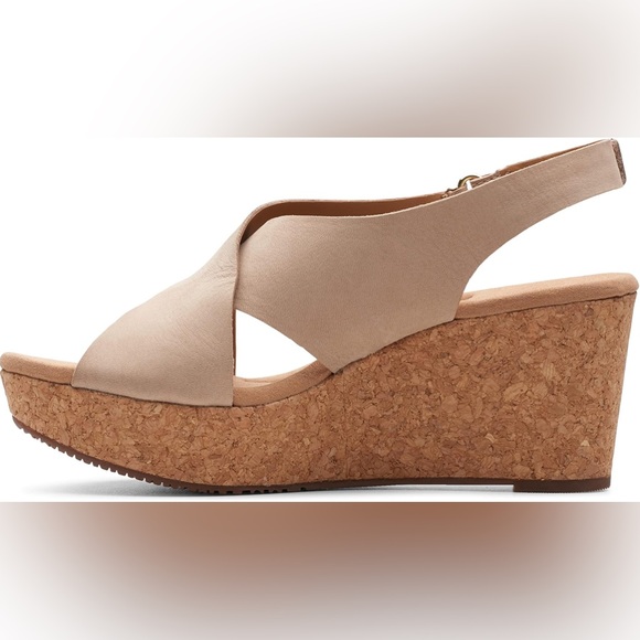 Clarks Women’s Annadel Eirwyn Wedge Sandal - Picture 6 of 11